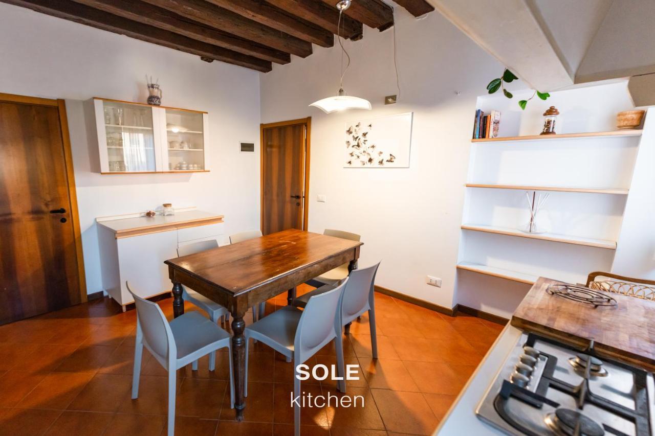 Sole & Luna Apartments Венеция Екстериор снимка